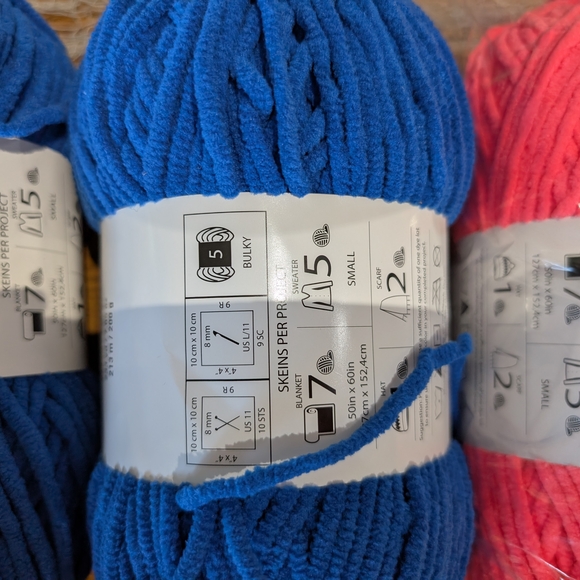 Multicolor Yarn Set - Picture 2 of 2